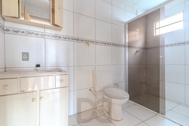 Casa com 04 quartos no Bairro : Partenon em Porto Alegre/RS — foto 7