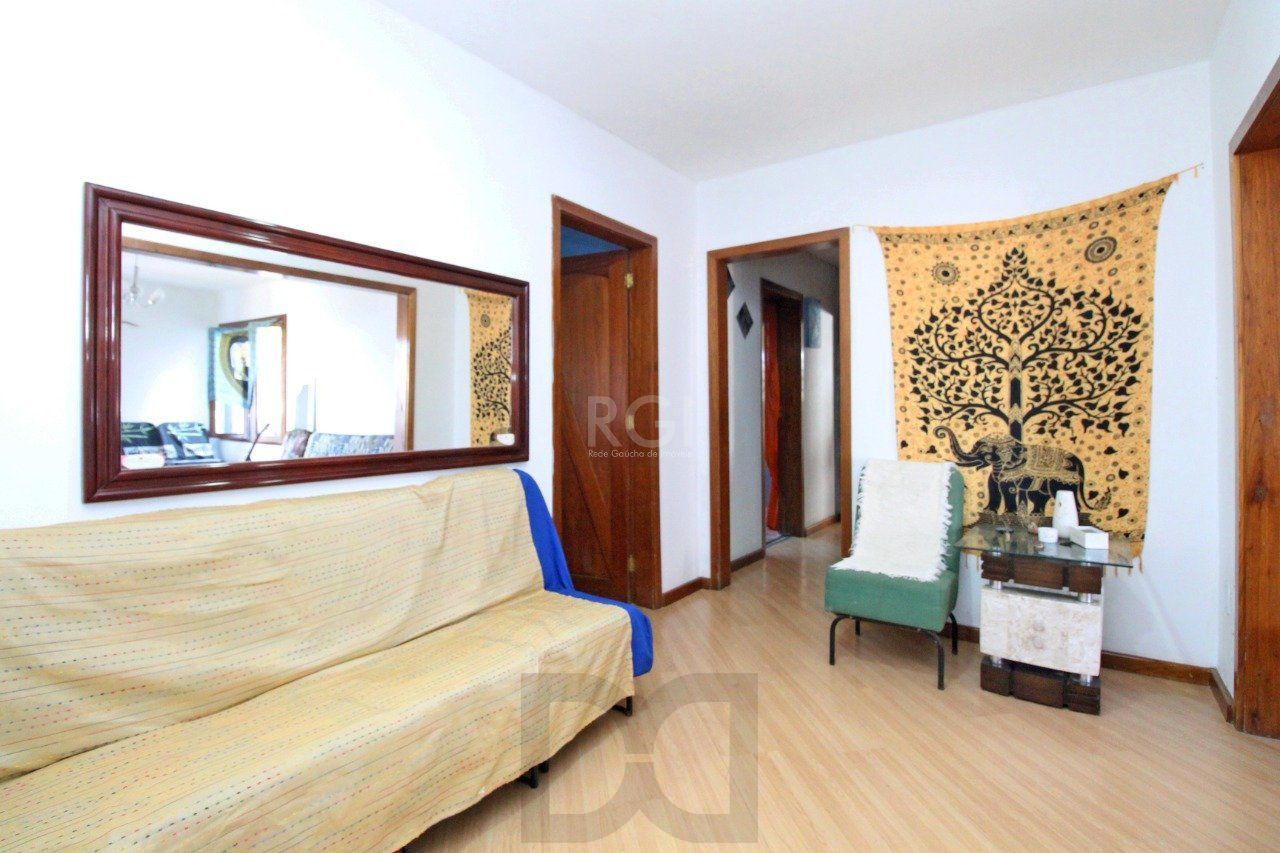 Casa 5 dormitórios, 1 suíte, 2 vagas de garagem, no bairro Camaquã, Poa/RS. — foto 9