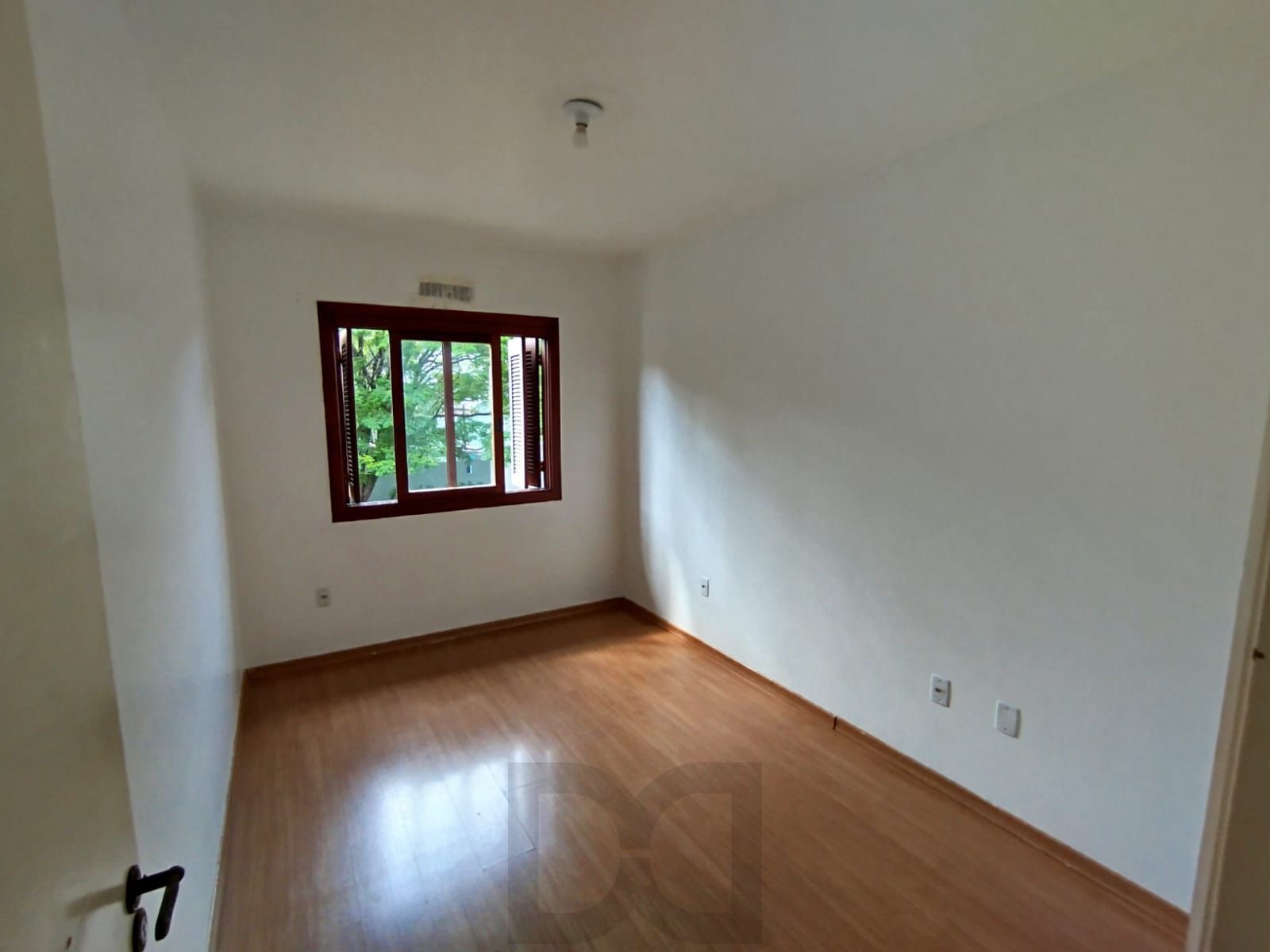 Casa com 03 quartos e 01 vaga no Bairro Cristal — foto 12