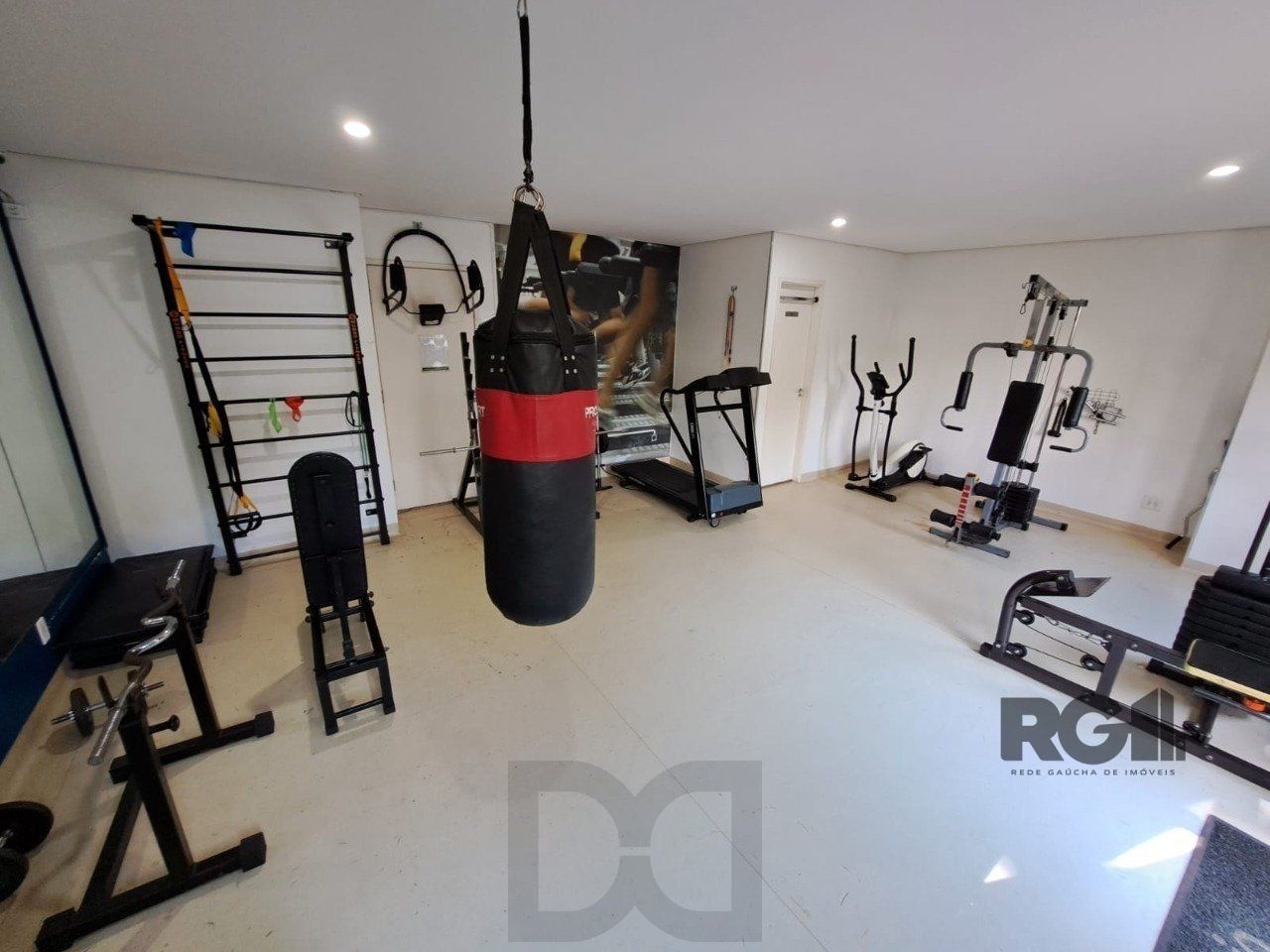 APARTAMENTO DE 2 DORMITÓRIOS E VAGA ESCRITURADA EM CONDOMÍNIO COM INFRA COMPLETA. — foto 29
