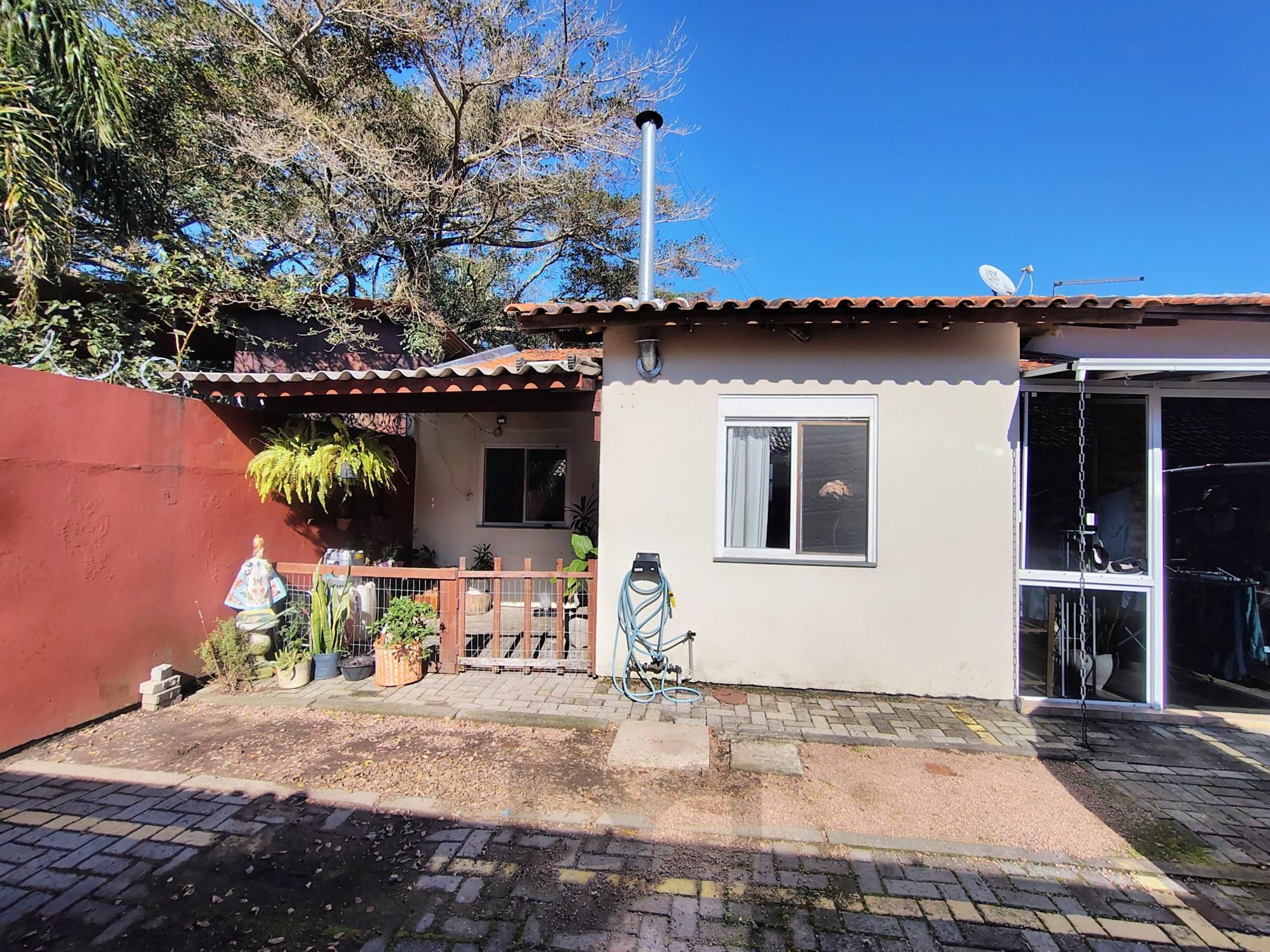 Casa 2 dormitórios com vaga de garagem, bairro Ponta Grossa, Porto Alegre — foto 14