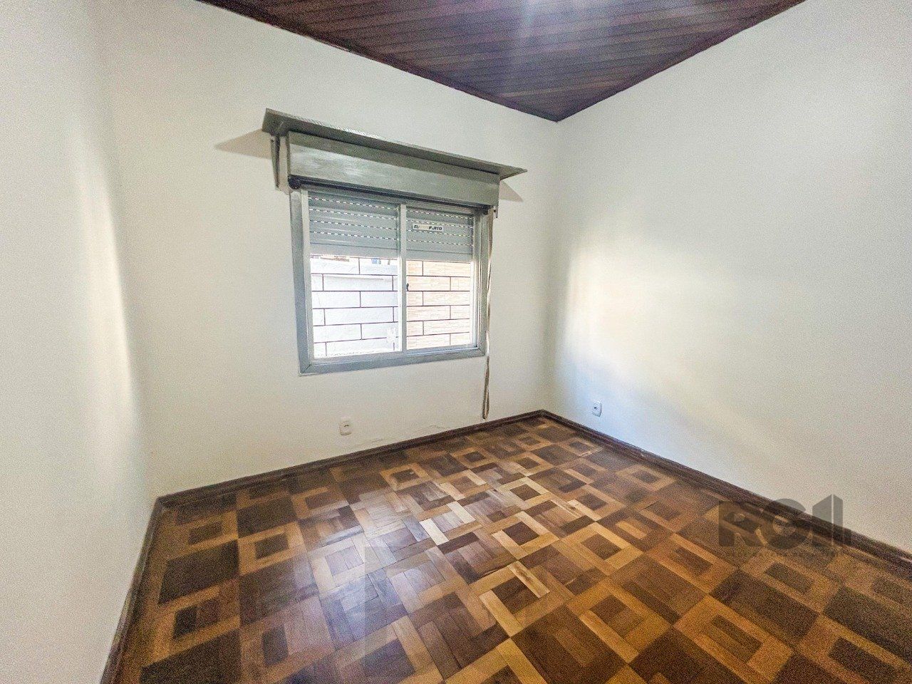 Casa 03 quartos, peças amplas, 03 dormitórios, salão de festas -3 vagas - Cavalhada — foto 15