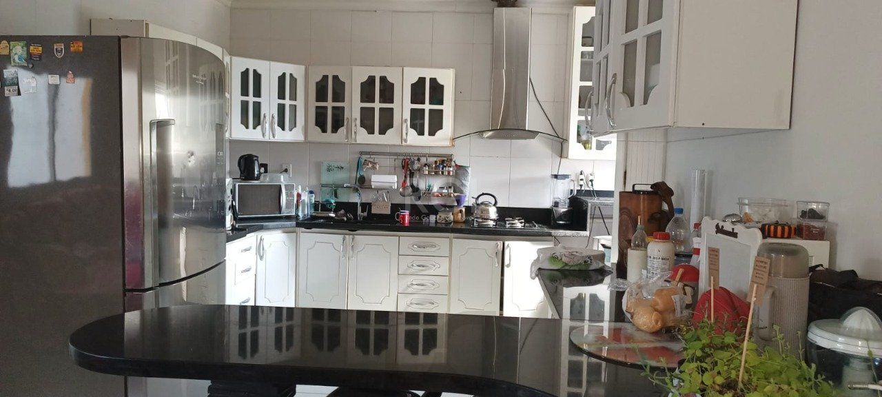 Casa para Venda - 250m², 3 dormitórios, sendo 1 suites, 2 vagas - Vila Nova, Porto Alegre — foto 11