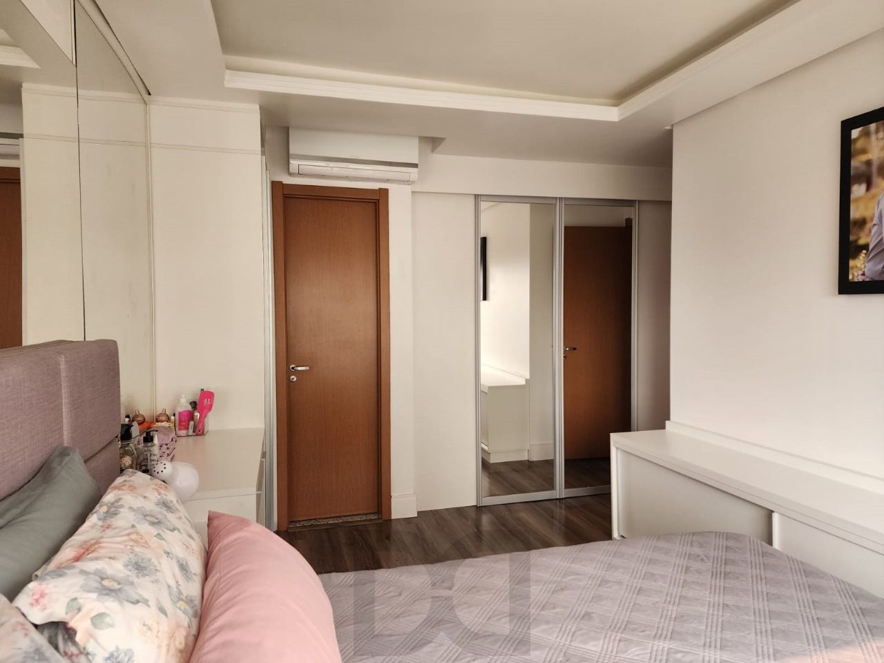 Apartamento com 03 quartos (01 suíte) e 02 Vagas no Bairro Cavalhada — foto 12