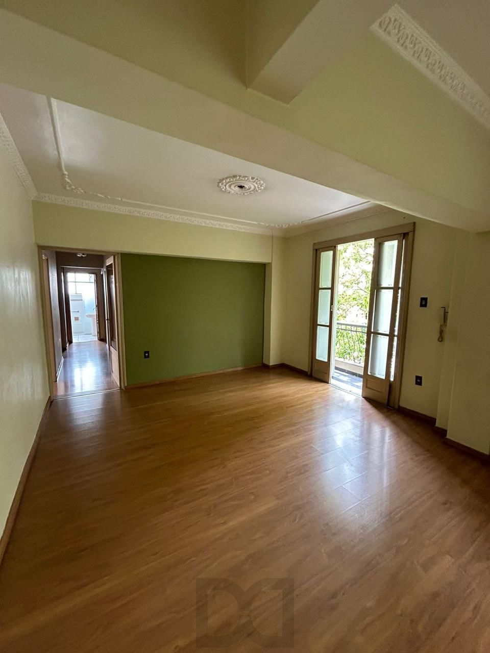 Apartamento com 03 quartos e 02 banheiros no Centro Histórico de Porto Alegre — foto 2