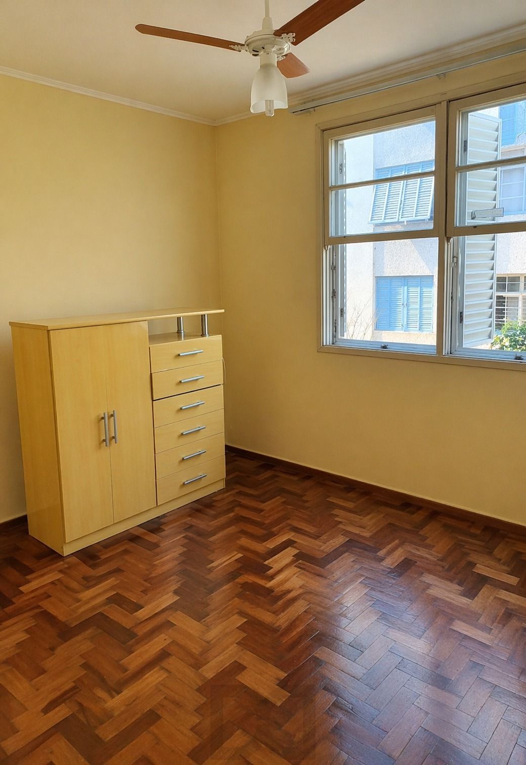 EXCELENTE APTO 2 DORM COM VAGA ROTATIVA — foto 9
