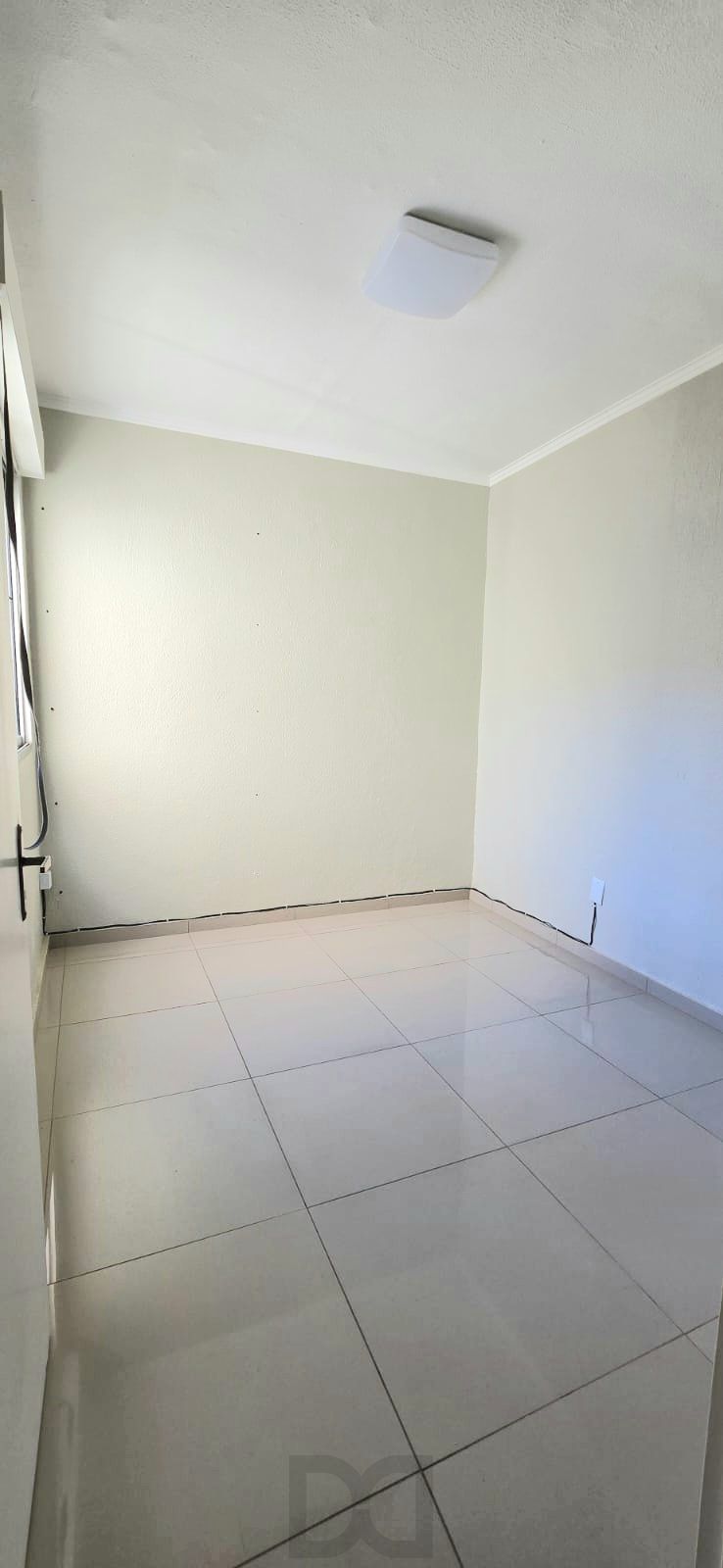 ótimo apartamento, 02 dormitórios, totalmente reformado e semimobiliado, com churrasqueira no Bairro Santa Tereza - 02 vagas de garagem — foto 22