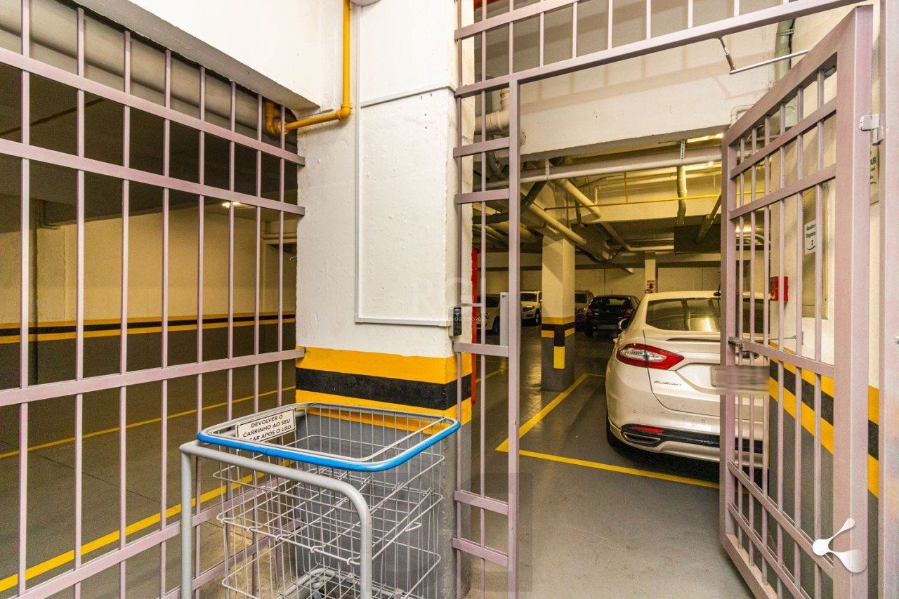 195m churrasqueira, 3 suites, 4 vagas semimobiliado no bairro Rio Branco, Poa/RS — foto 40