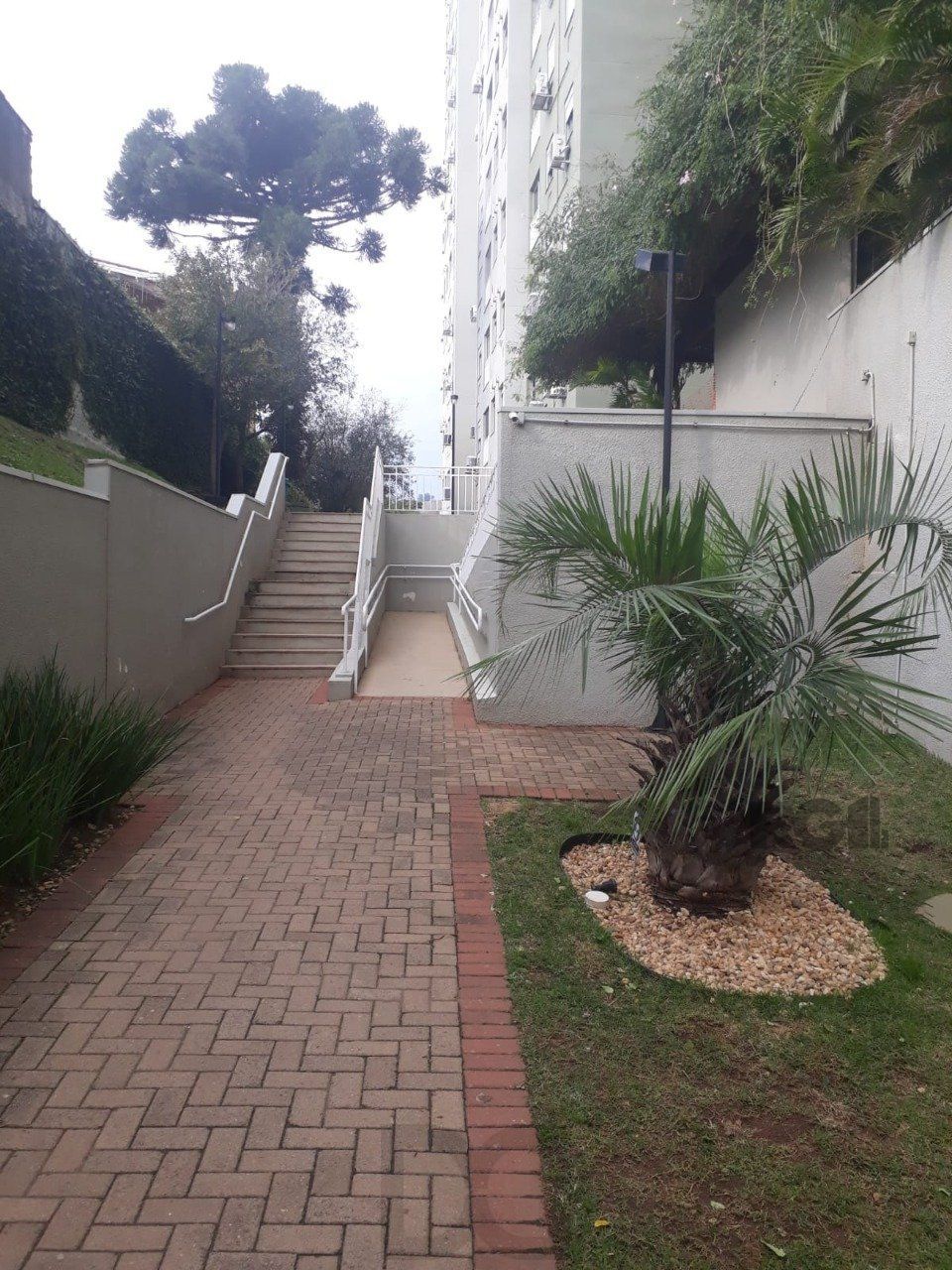 APARTAMENTO DE 2 DORMITÓRIOS E VAGA ESCRITURADA EM CONDOMÍNIO COM INFRA COMPLETA. — foto 24