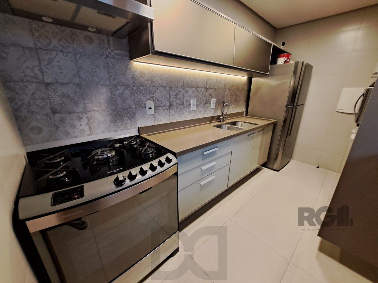 Casa em Condomínio com 03 quartos e 02 vagas no Bairro Nonoai — foto 21
