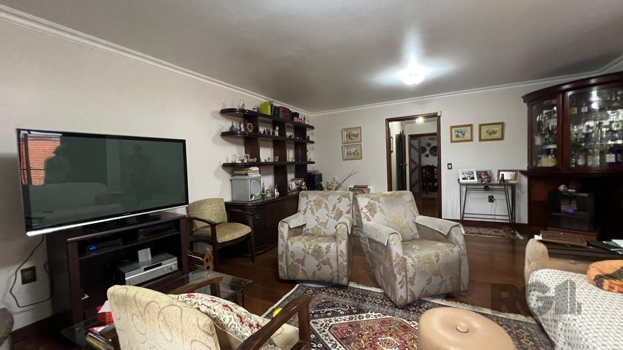 Apartamentos com 5 quartos, 2 suítes, 4 vagas de garagem, no bairro Santana, Porto Alegre/RS — foto 19