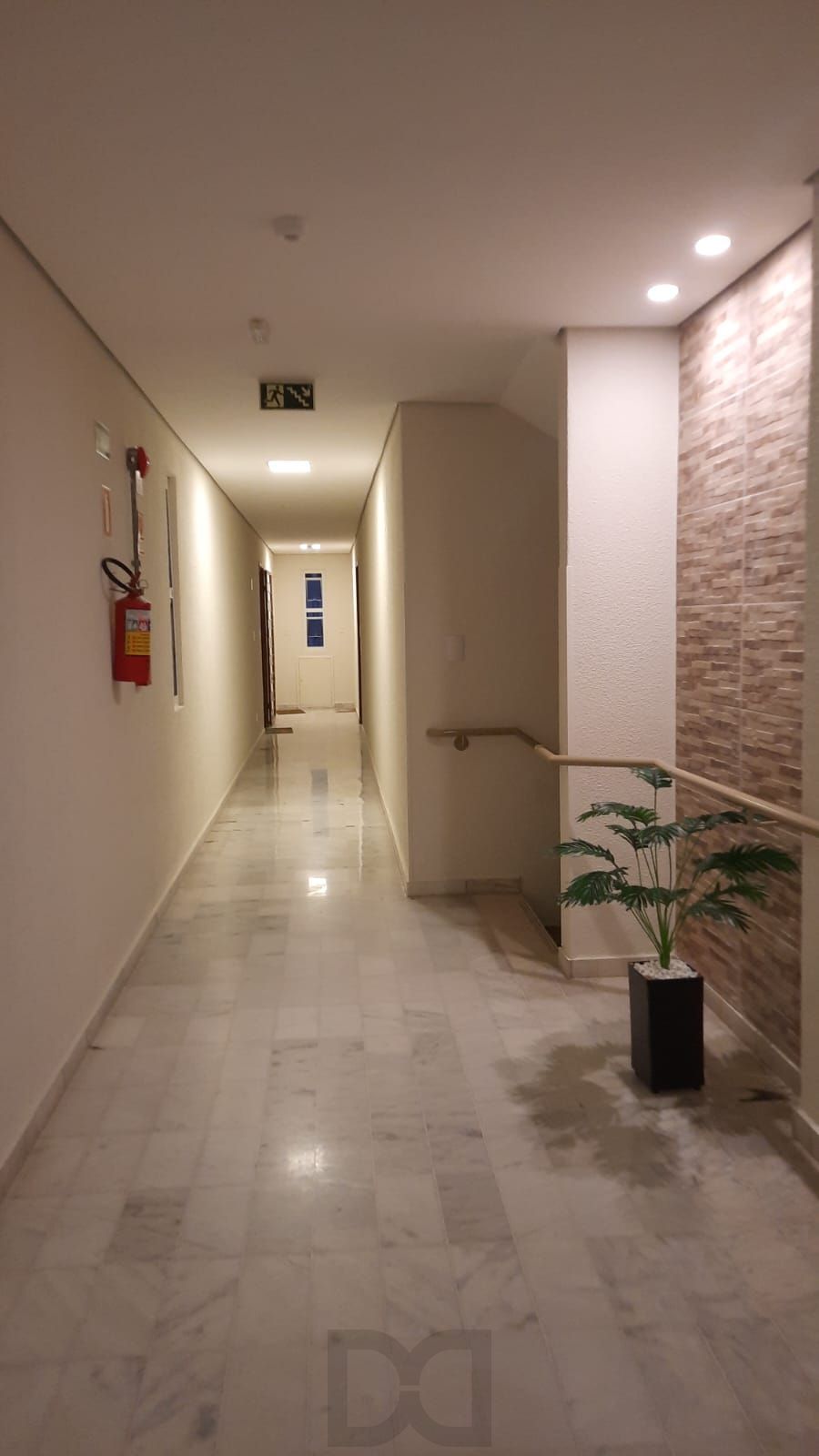 Apartamento com 02 quarto e 01 vaga no Bairro Praia de Belas em Porto Alegre — foto 15