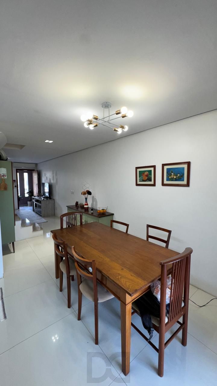 Linda Casa 3d, garagem fechada, no Bairro Guarujá, Porto Alegre - RS — foto 10