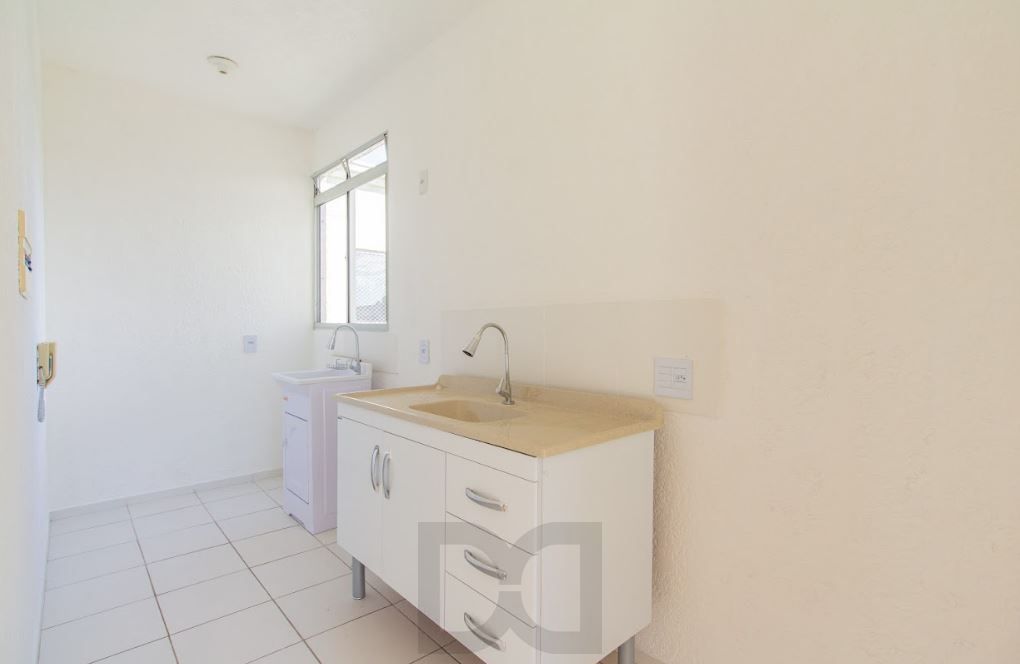 Apartamento de 2 Quartos e 01 vaga fixa no Bairro Jardim Leopoldina em Porto Alegre — foto 5