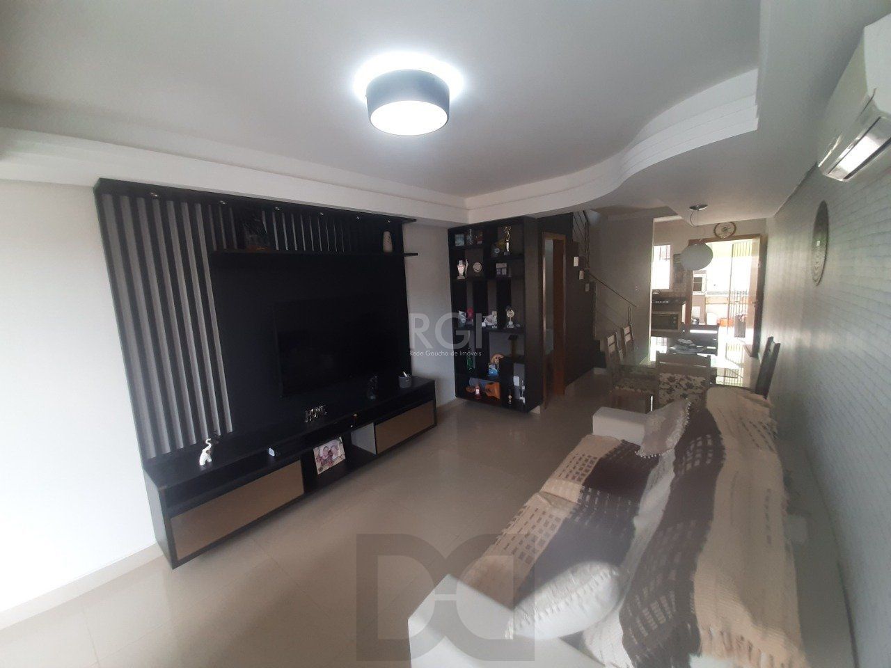 Casa com 2 quartos, 2 suítes, varanda, vaga, no bairro Aberta dos Morros, Poa/RS — foto 4