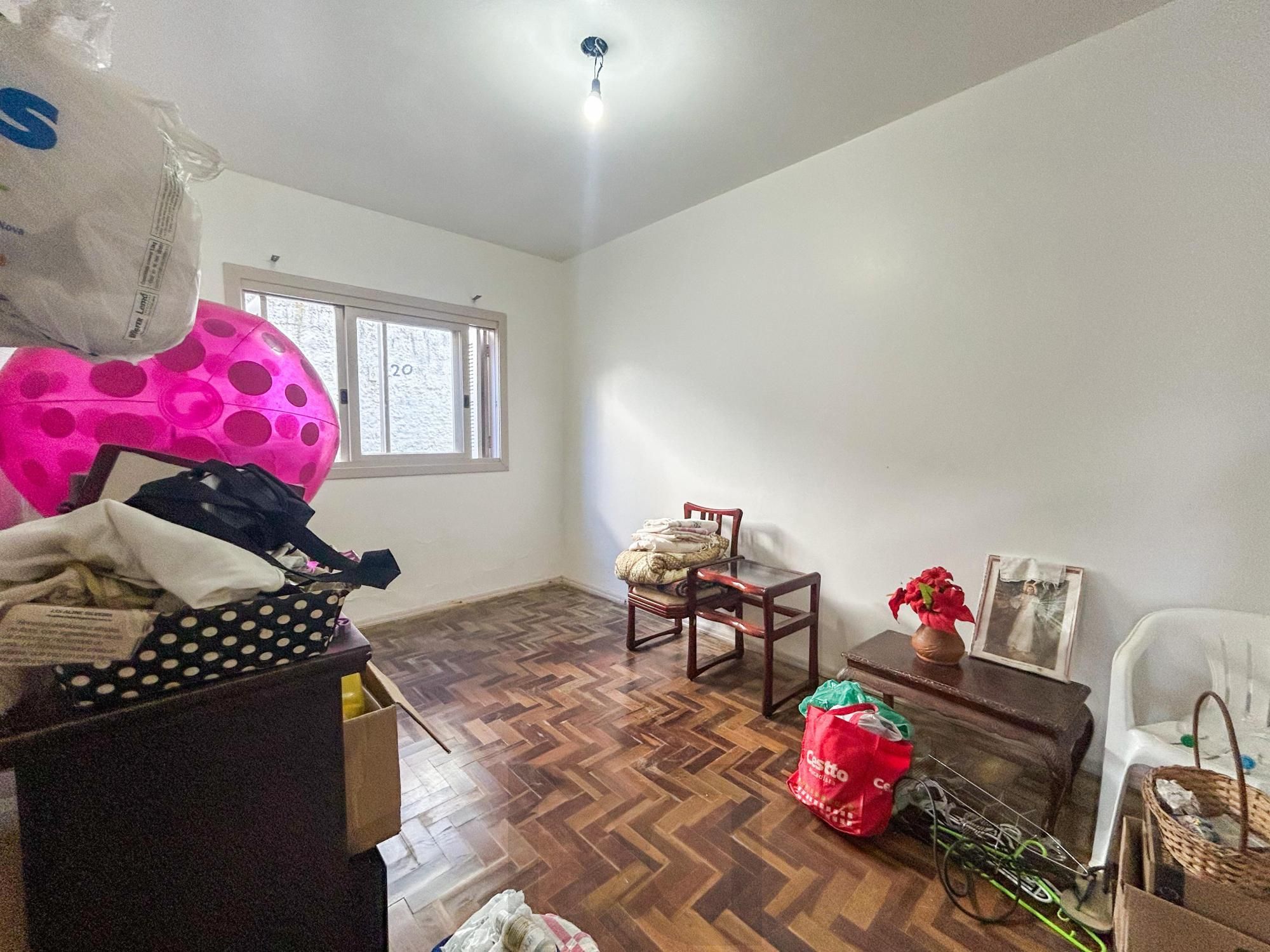 Casa 3 Dormitórios com Suíte à Venda na Vila Nova em Porto Alegre — foto 17
