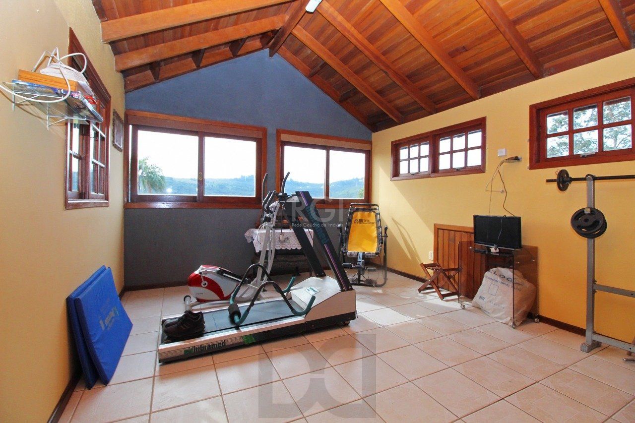 Casa para Venda - 339m², 3 dormitórios, 2 vagas - Vila Nova, Porto Alegre — foto 28