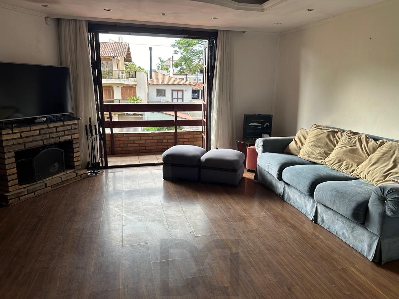 Casa com 03 quartos e 02 vagas de garagem — foto 4