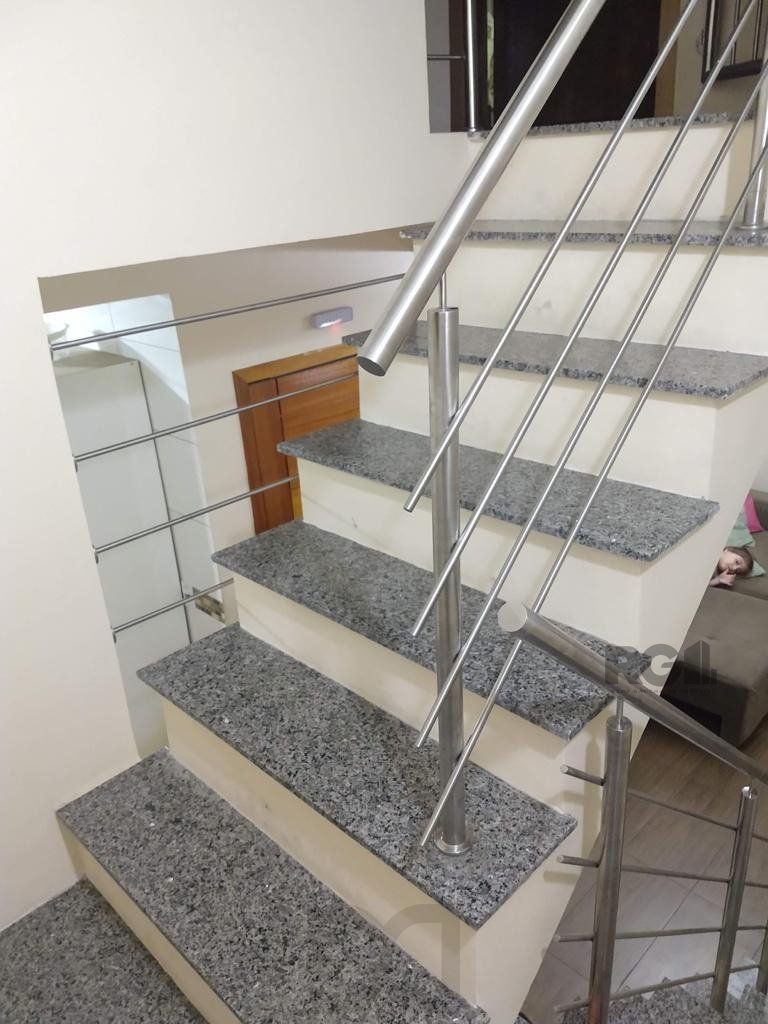 Casa 3 quartos, 4 vagas, salão de festa, sacada 198m² bairro Rubem Berta, Poa/RS — foto 8