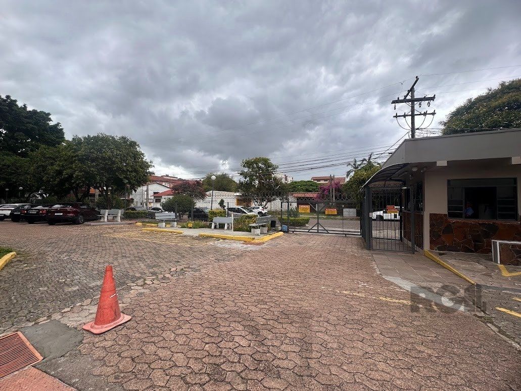 Apartamento a venda, dois dormitórios mobiliado no bairro Cristal. — foto 49