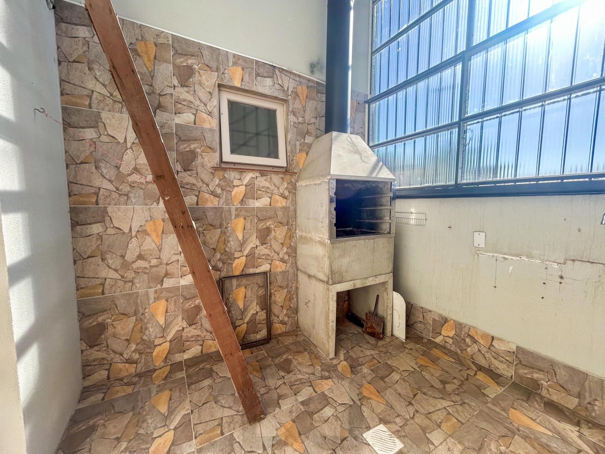 Casa 3 Dormitórios com Suíte à Venda na Vila Nova em Porto Alegre — foto 9