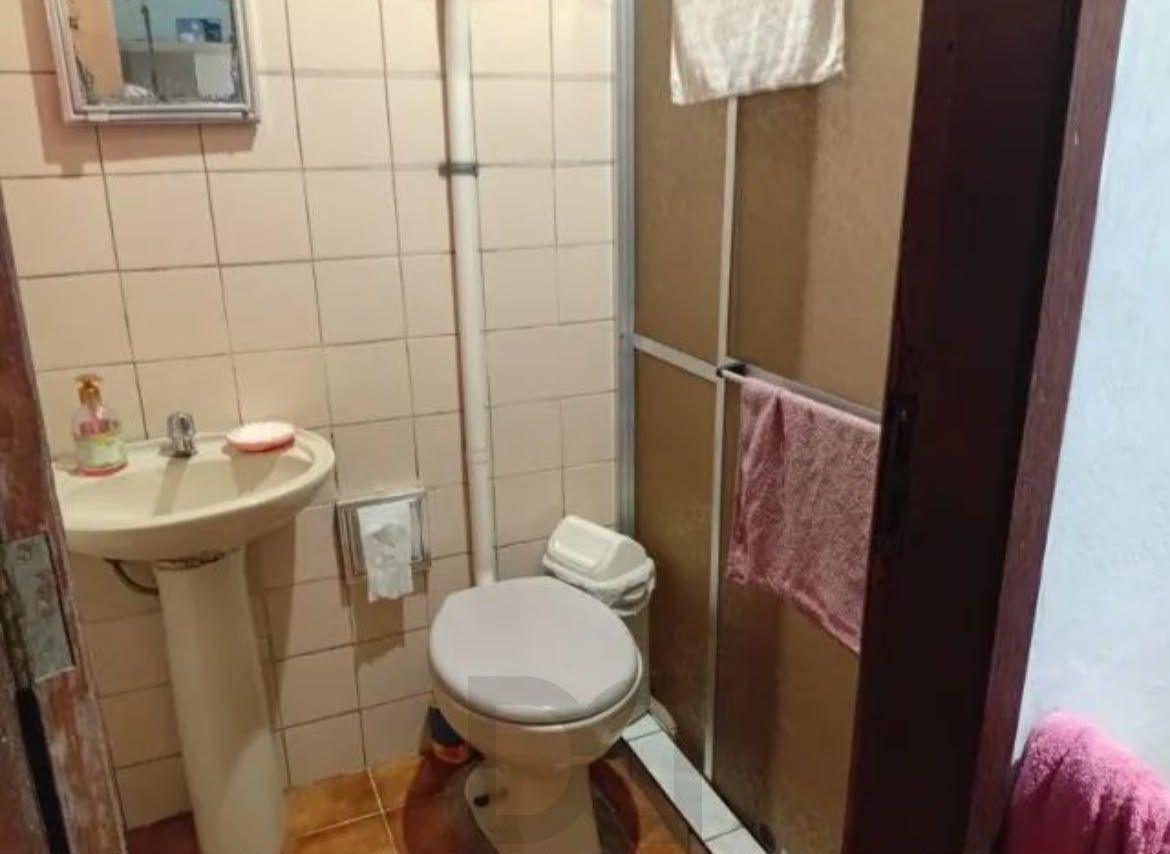 Prédio comercial/residencial com 3 dormitórios, garagem coberta no bairro Hípica — foto 9