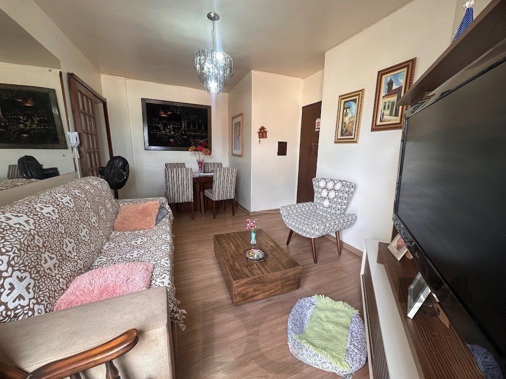Apartamento a venda, dois dormitórios mobiliado no bairro Cristal. — foto 3