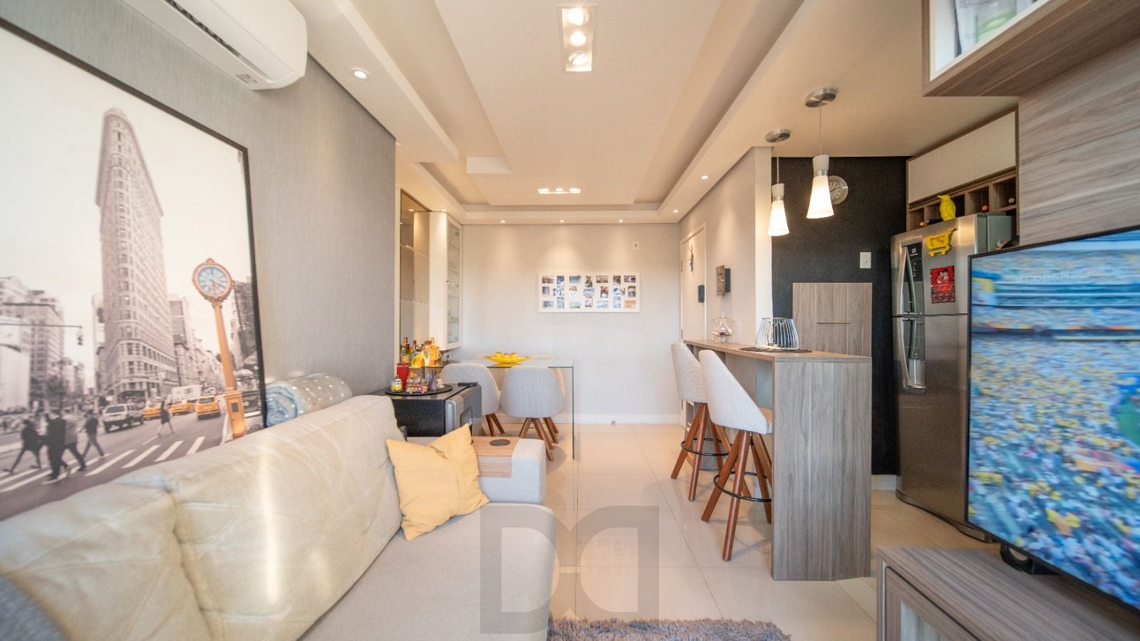 Apartamento 2 dormitórios com suíte, vaga coberta, bairro Glória, Porto Alegre — foto 4