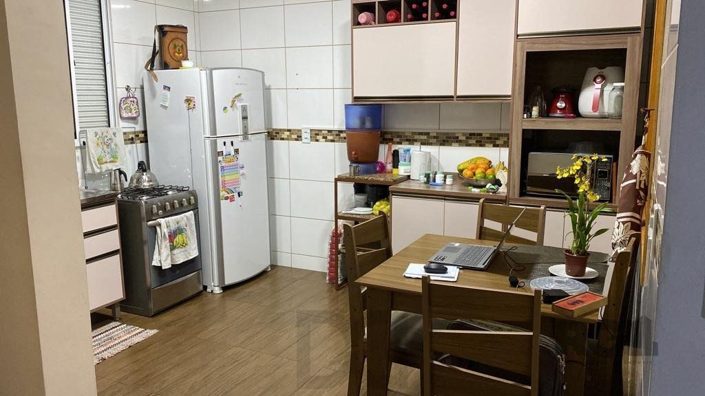 Casa 3 quartos, 4 vagas, salão de festa, sacada 198m² bairro Rubem Berta, Poa/RS — foto 2