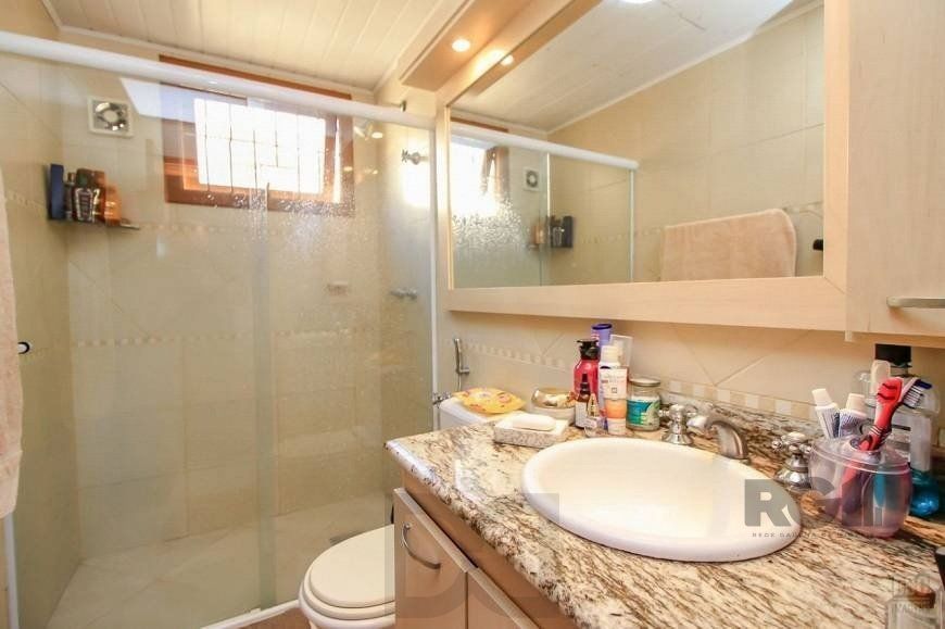 Casa com 3 Dormitórios no Bairro Tristeza na Zona Sul de Porto Alegre — foto 10
