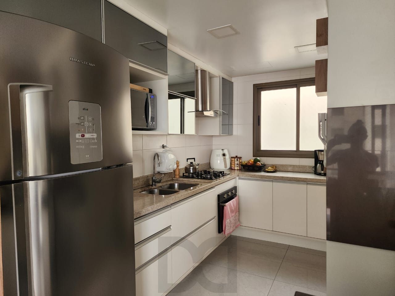 Apartamento com 03 quartos (01 suíte) e 02 Vagas no Bairro Cavalhada — foto 8