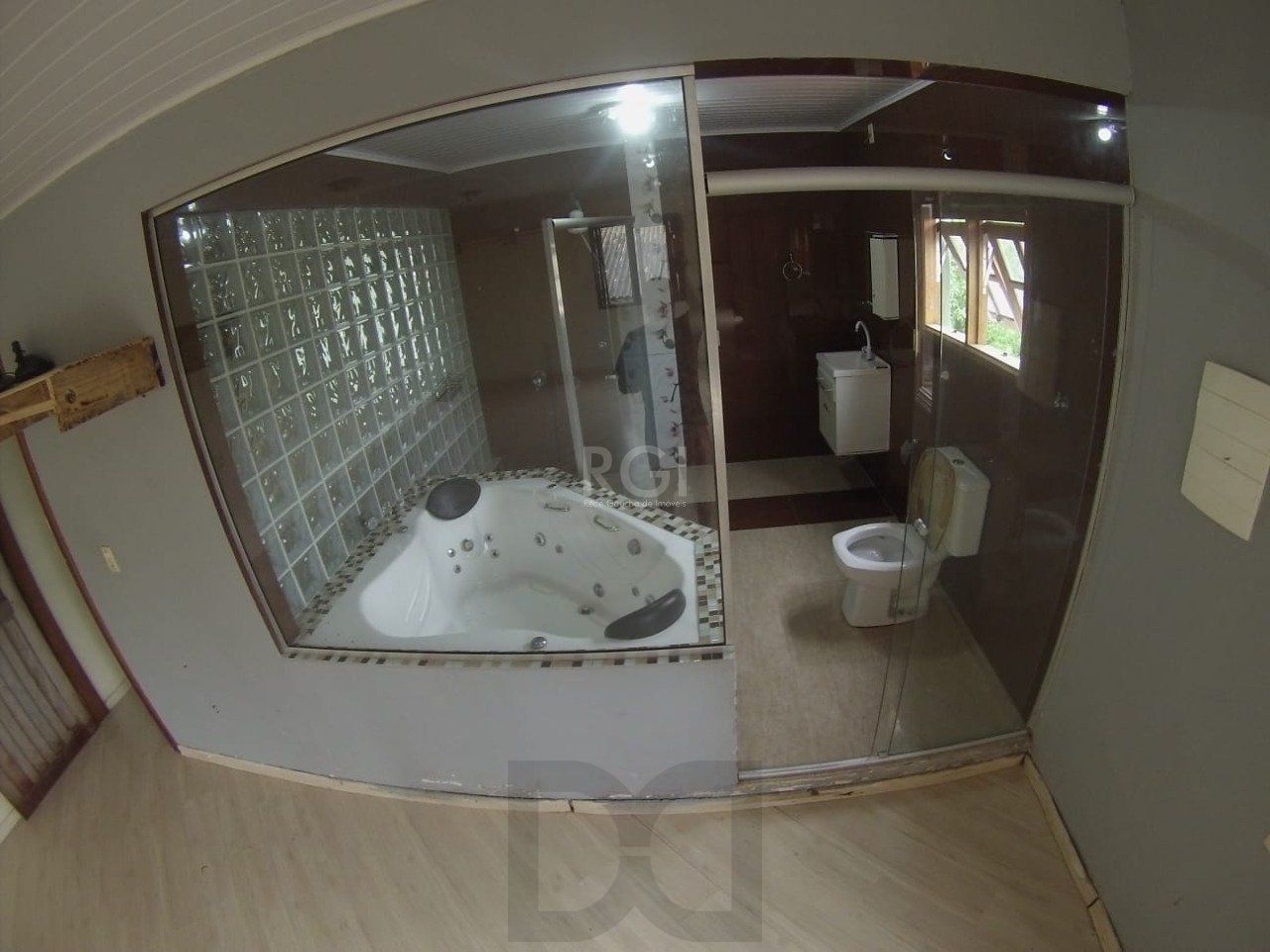 Casa 5 dormitórios no bairro Ponta Grossa — foto 23