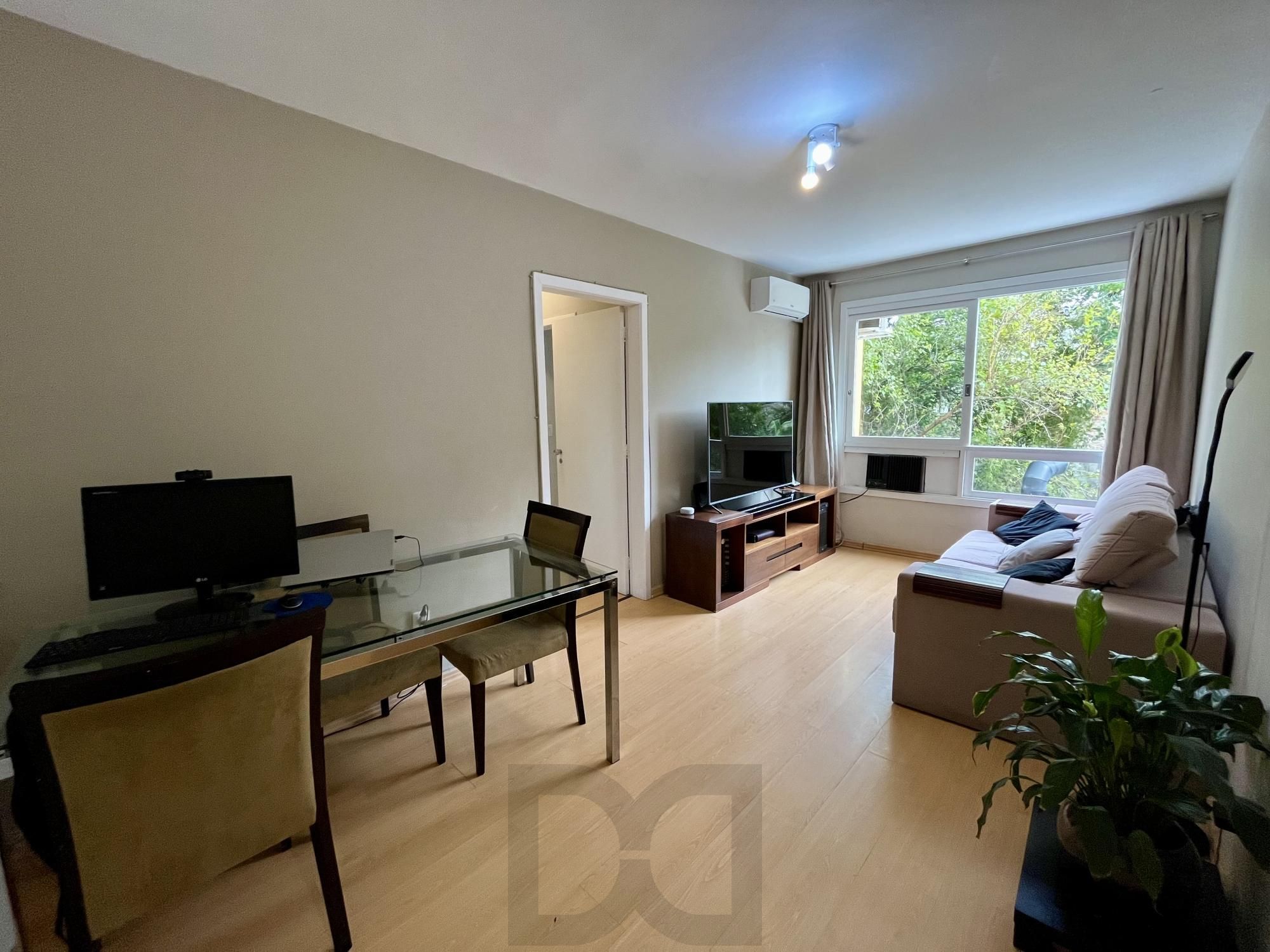 Apartamento com 02 quartos no Bairro Passo da Areia, Porto Alegre — foto 1