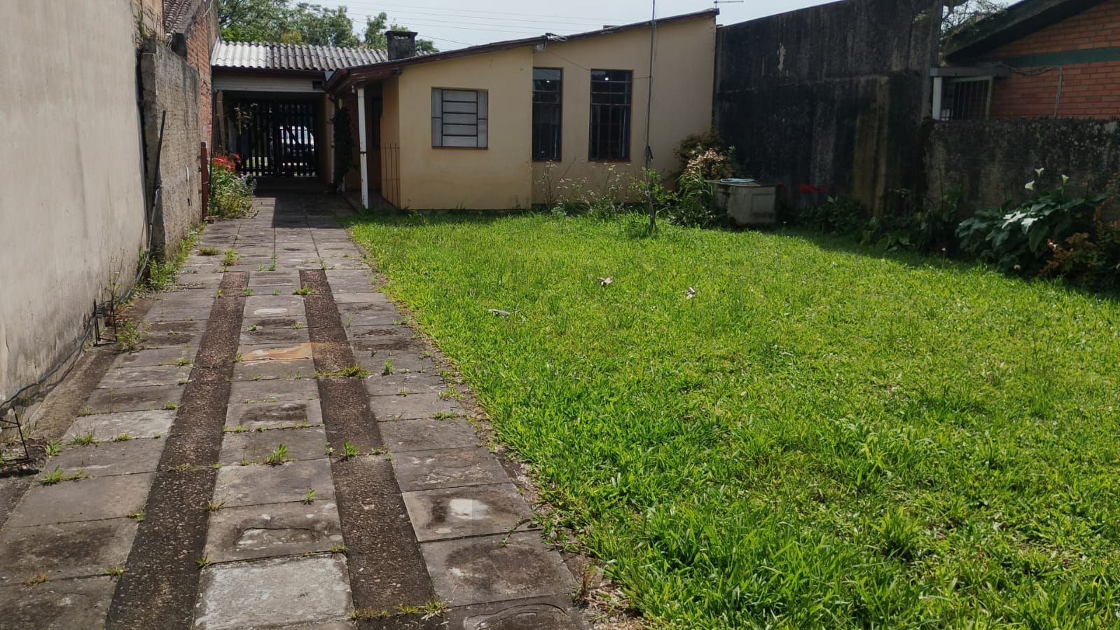 Casa térrea com 2 dormitórios na casa da frente e no fundos ,um galpão de alvenaria , churrasqueira ! — foto 22