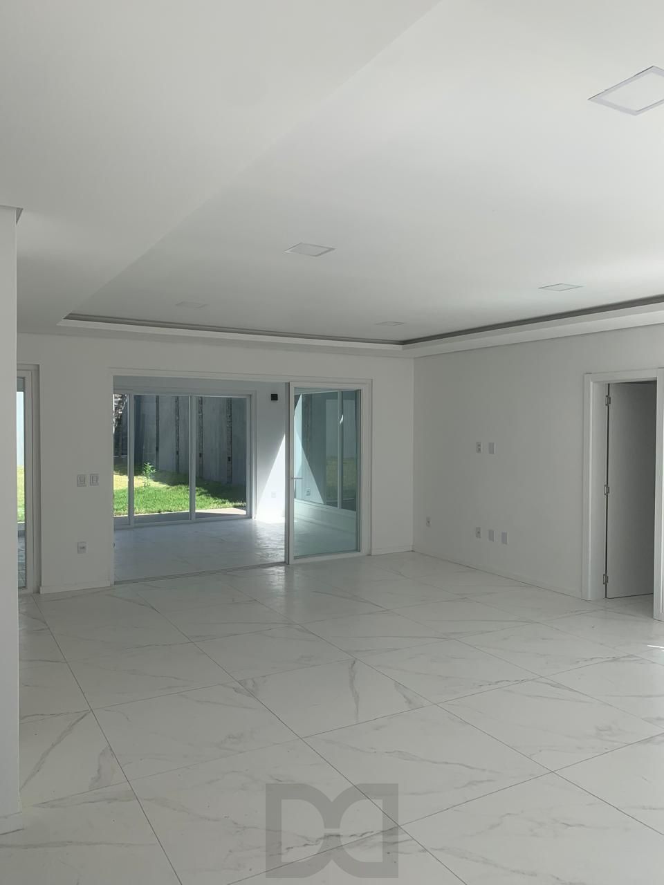 Casa com 3 dormitórios e suíte à Venda no Bairro Medianeira - Porto Alegre/RS — foto 14