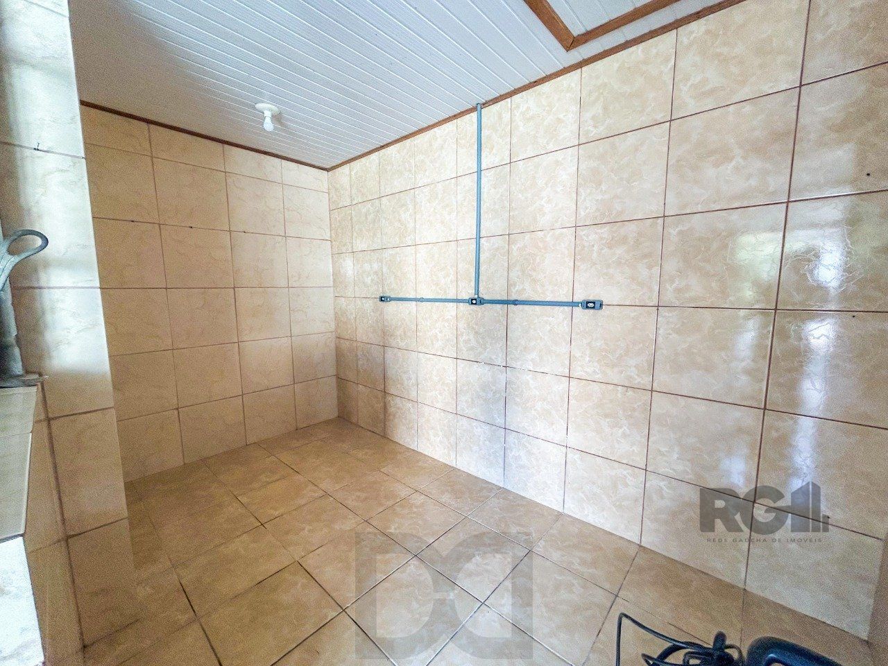 Casa 03 quartos, peças amplas, 03 dormitórios, salão de festas -3 vagas - Cavalhada — foto 37
