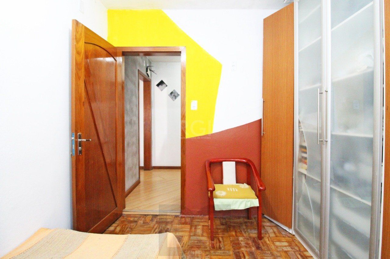 Casa 5 dormitórios, 1 suíte, 2 vagas de garagem, no bairro Camaquã, Poa/RS. — foto 22