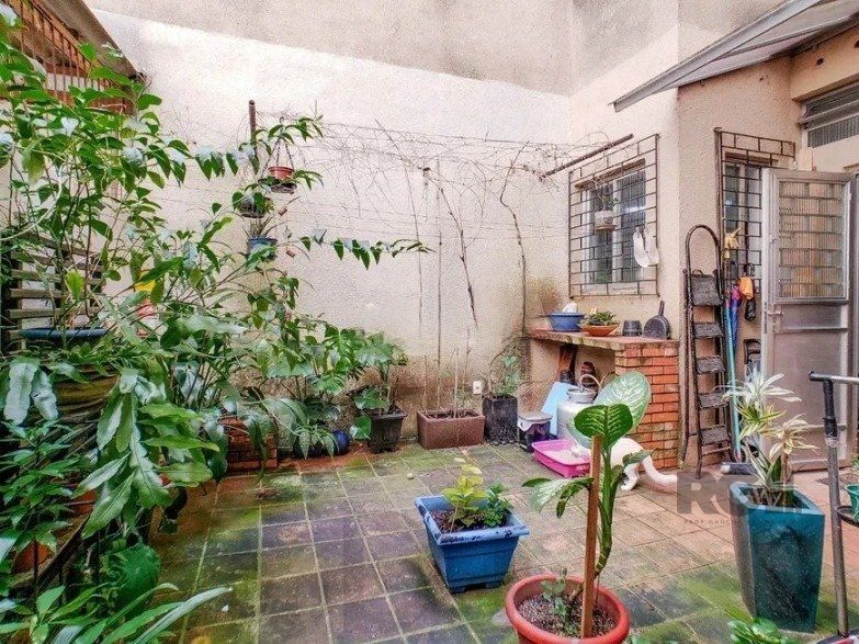 Apartamento Térreo com 02 dormitórios Na cidade Baixa em Porto Alegre/RS — foto 12