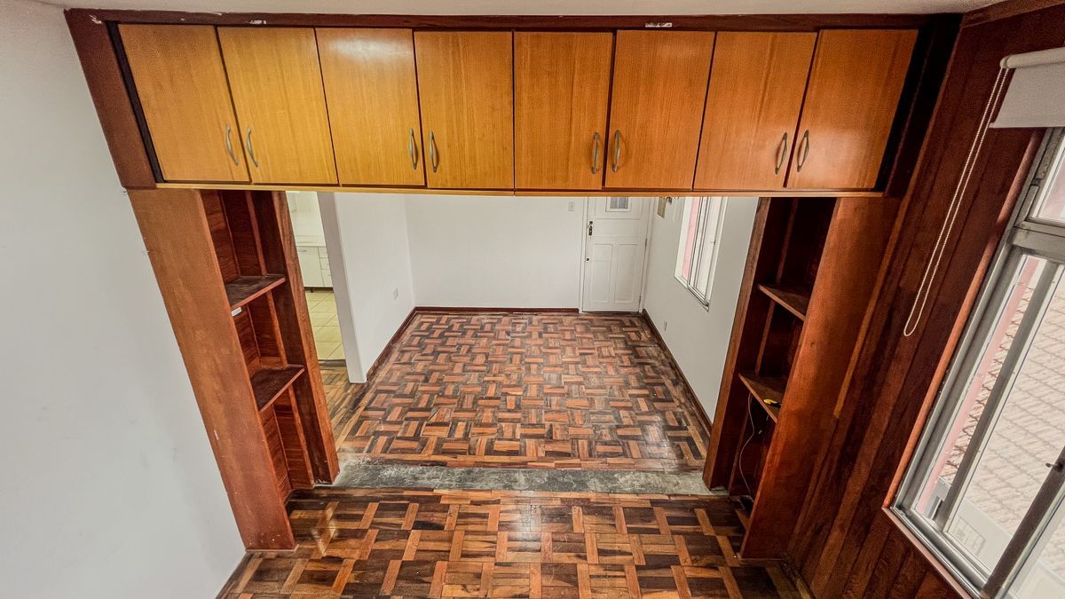 Apartamento com 02 quartos e 01 vaga, no Bairro Navegantes em Porto Alegre — foto 11