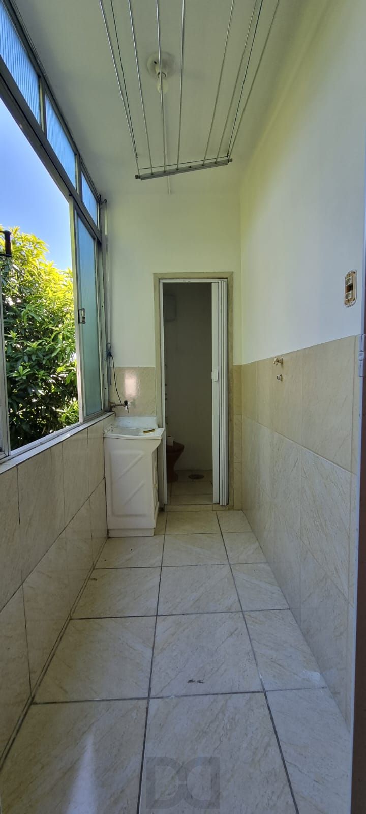 Lavanderia 2,43m x 1,19m