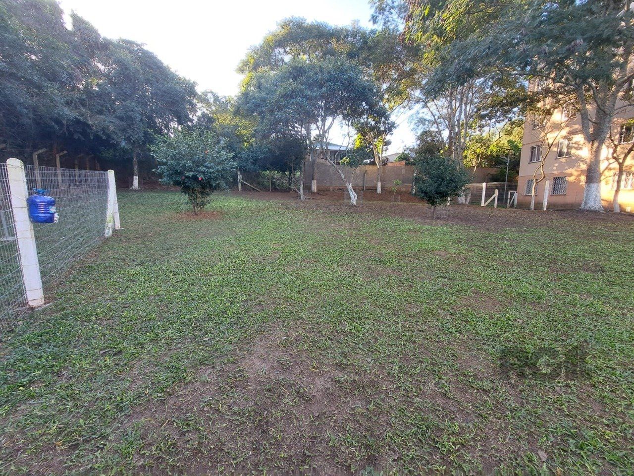 Apartamento semimobiliado de 2 dormitórios no bairro Vila Nova — foto 19