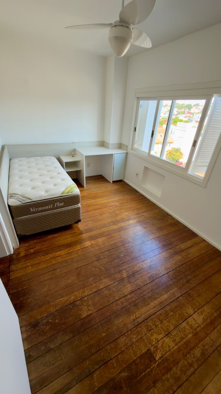 Casa com 02 quartos e 02 vagas no Bairro Jardim Itu em Porto Alegre — foto 22