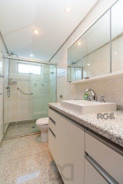 Vende-se amplo apartamento 3 quartos c/ suíte, 2 vagas, living com sacada e vista - 139m² - Auxiliadora — foto 9