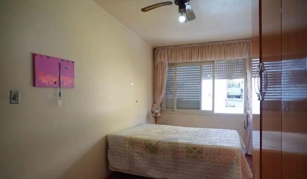 Vende-se apartamento com 2 quartos, e 1 vaga – Passo da Areia — foto 5