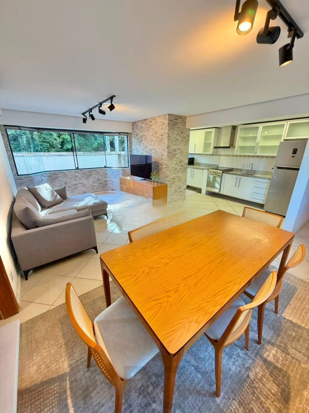 Vende-se apartamento com 1 quarto, 64,90m² e 1 vaga – Auxiliadora — foto 1