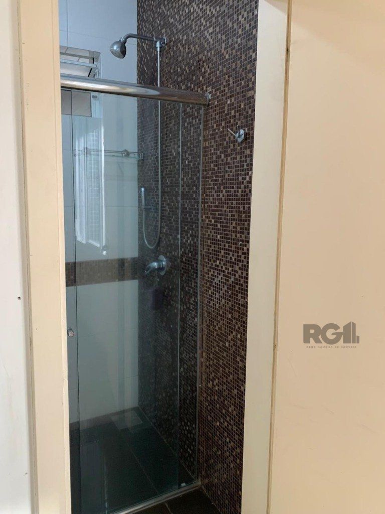 Vende-se belíssimo apartamento 3 suítes, de frente, próximo ao Parcão, reformado e com pátio - 194m² - Auxiliadora — foto 7
