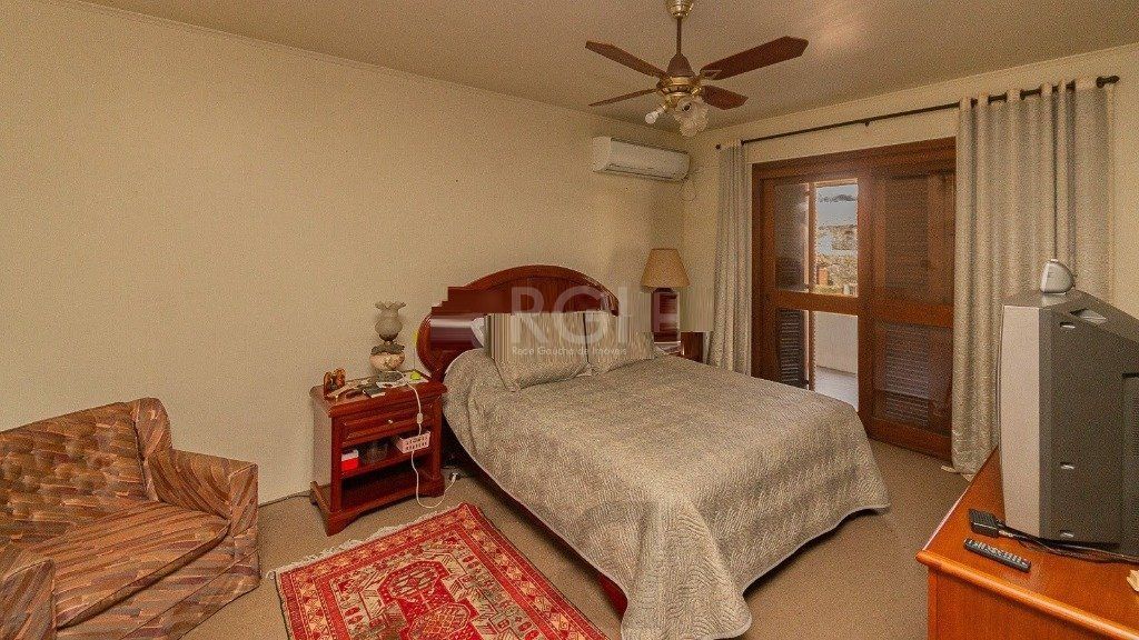 Casa para Venda - 300m², 3 dormitórios, sendo 1 suites, 4 vagas - Chácara das Pedras — foto 12