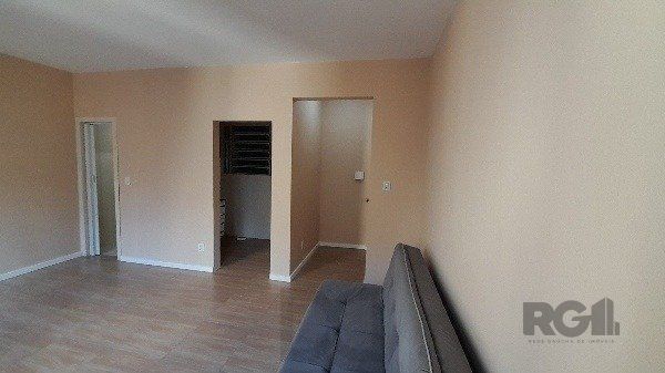 Vende-se belo Studio reformado próximo a Santa Casa, sol da manhã em andar alto - 31m² - Centro Histórico — foto 3
