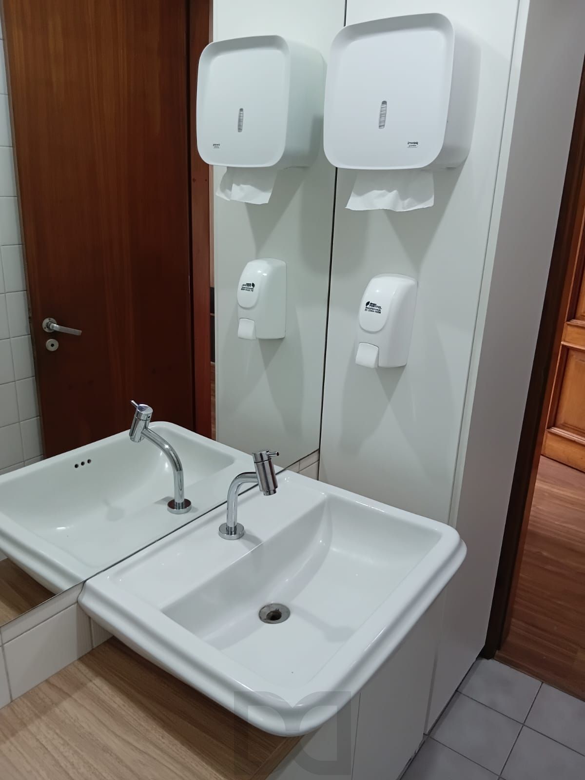 Vende-se cobertura comercial com Terraço – Moinhos de Vento — foto 8