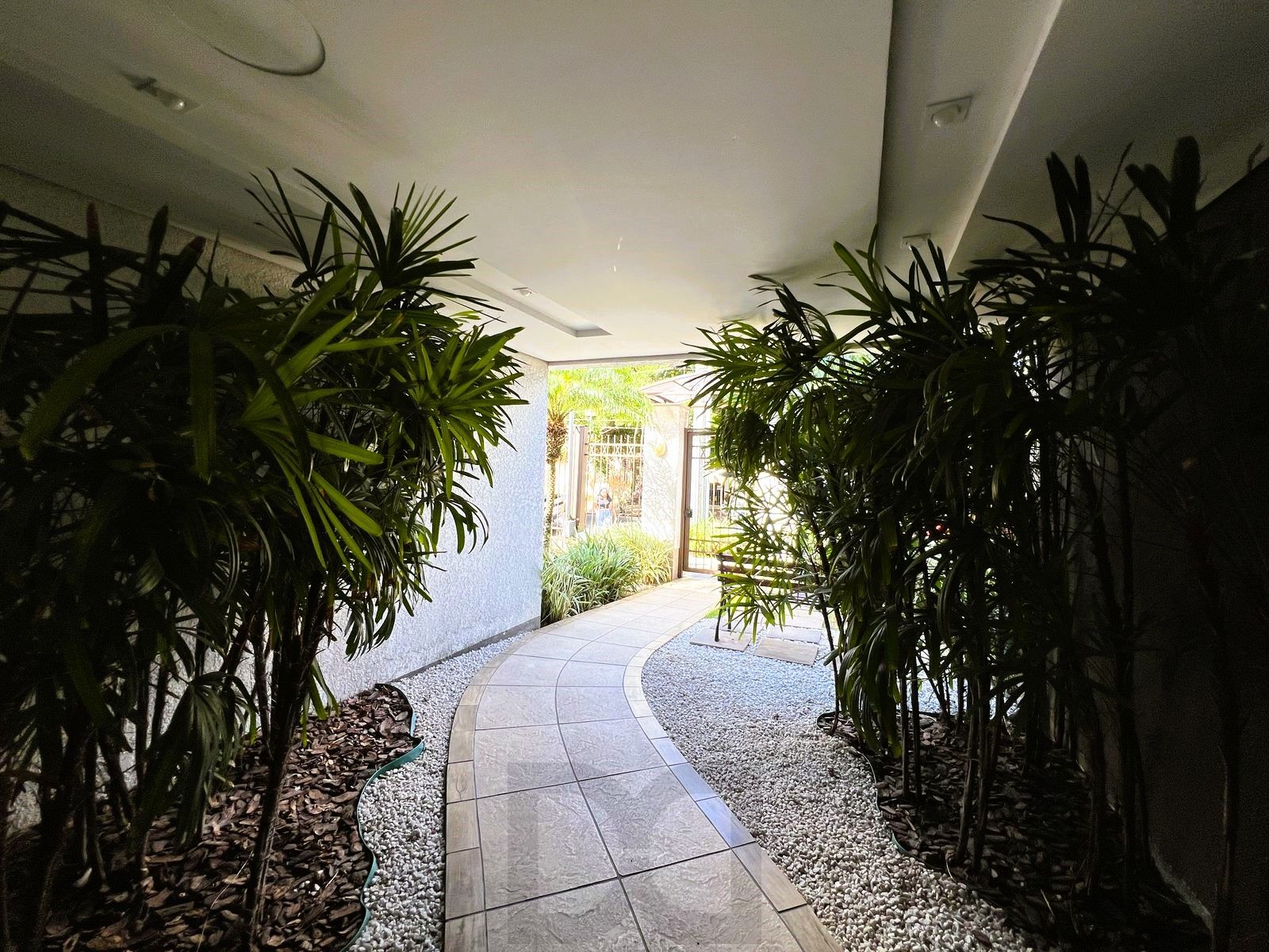Apartamento 2 dormitórios a venda em localização privilegiada em Porto Alegre — foto 18